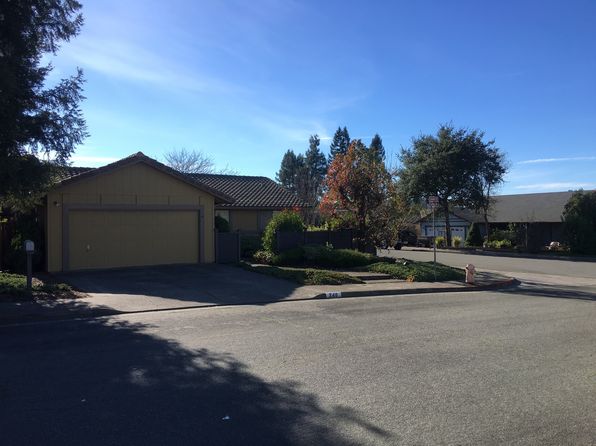 240 Albert Ct