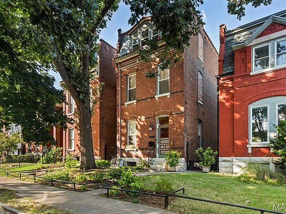 2nd image of 2213 Arsenal St
