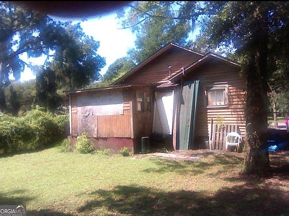 2nd image of 1020 Stonewall St