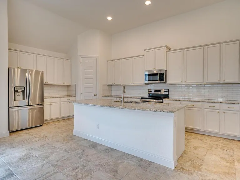 220 Oxbow Cv — Photo 8
