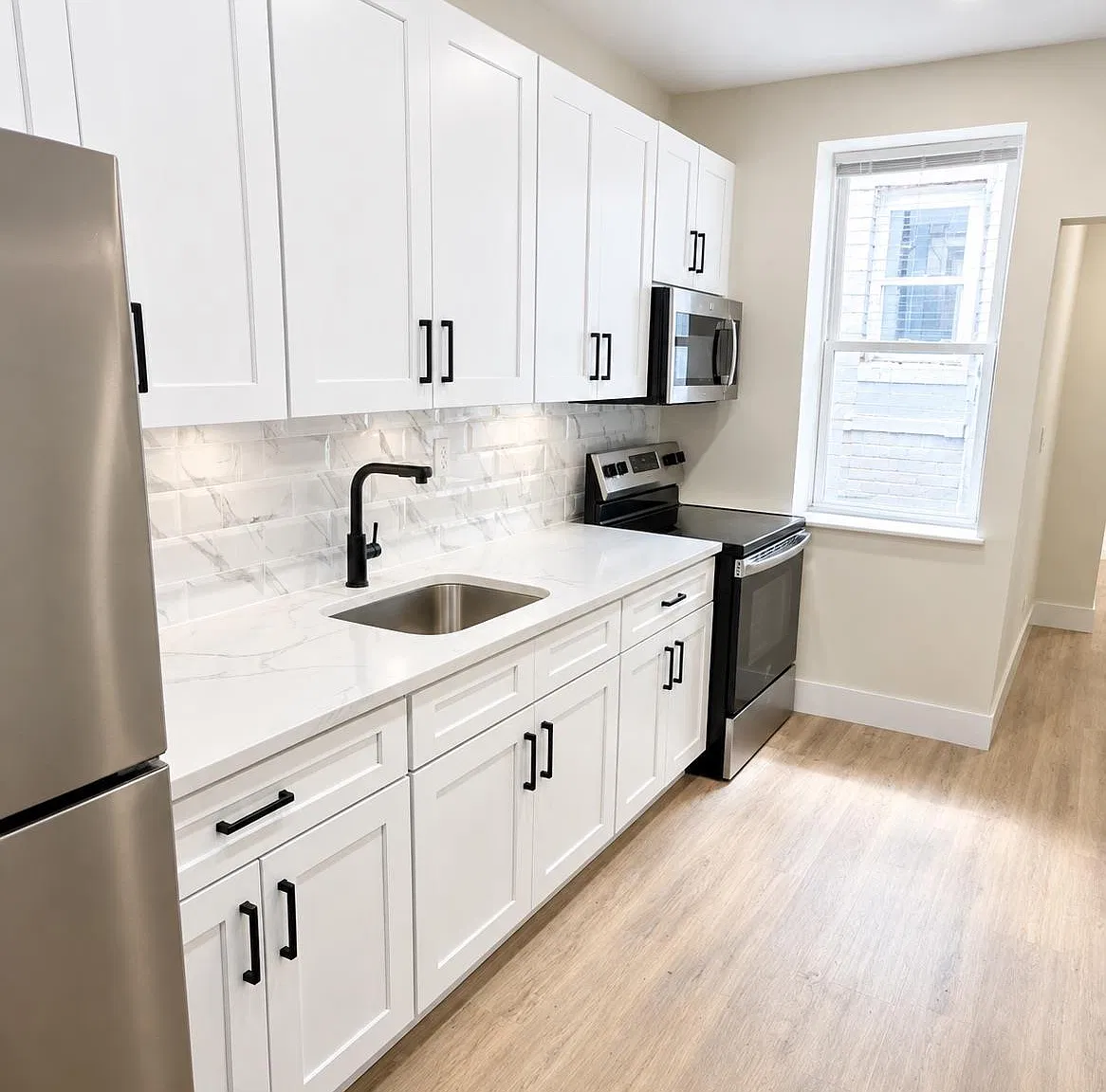3 bed, 1.0 bath, 780 sqft, $3,550 — Photo 2