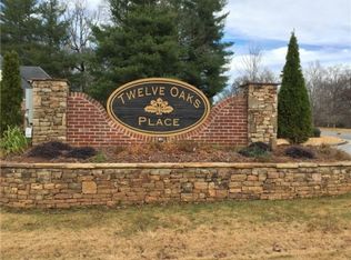 5580 Twelve Oaks Dr, Cumming, GA 30028