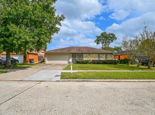 9510 Bauerlein Dr, Houston, TX 77086
