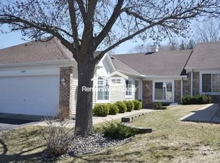 10845 Lexington Dr, Eden Prairie, MN 55344