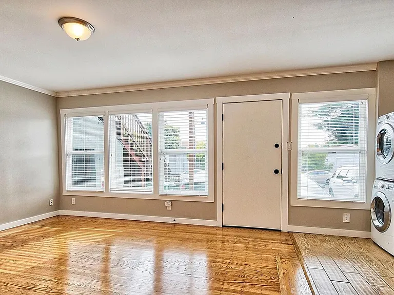 1201 Dwight Way — Photo 10