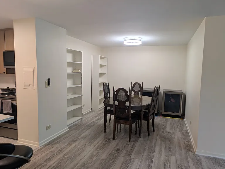1516 Hinman Ave #804 — Photo 3