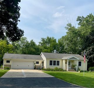 (Undisclosed Address), Johnsburg, IL, 60051