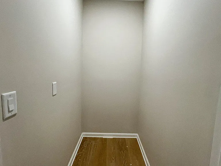 200 Fulton St — Photo 9