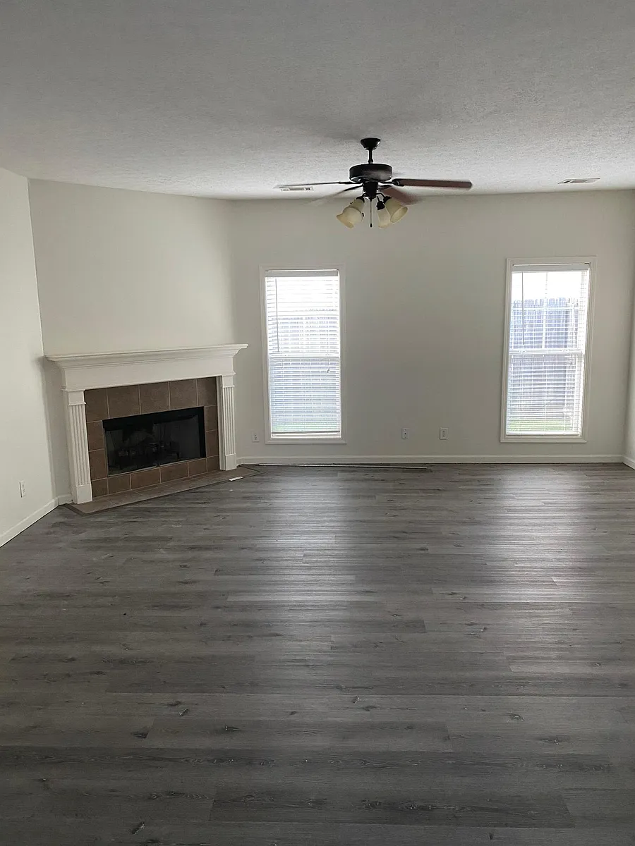 Building Photo - 3844 Brookshire Way