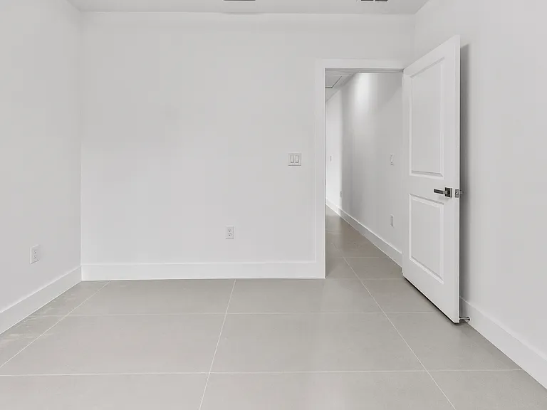 210 Singer St #1 — Photo 11