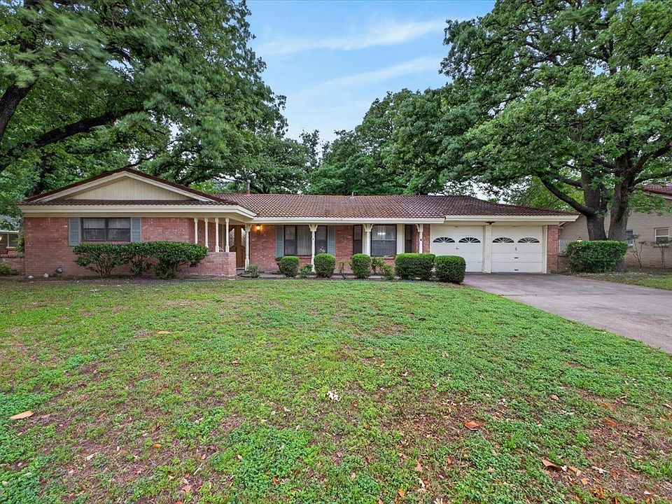 1st image of 845 Wheelwood Dr