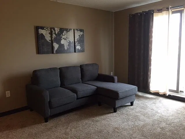 2 bed, 988 sqft, $1,450 — Photo 1