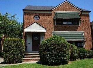 13525 Cedar Rd, University Heights, OH 44118