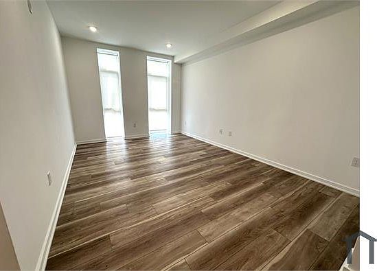 2nd image of 2033 E Lehigh Ave #21C