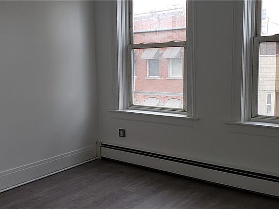 4th image of 19 North St #2