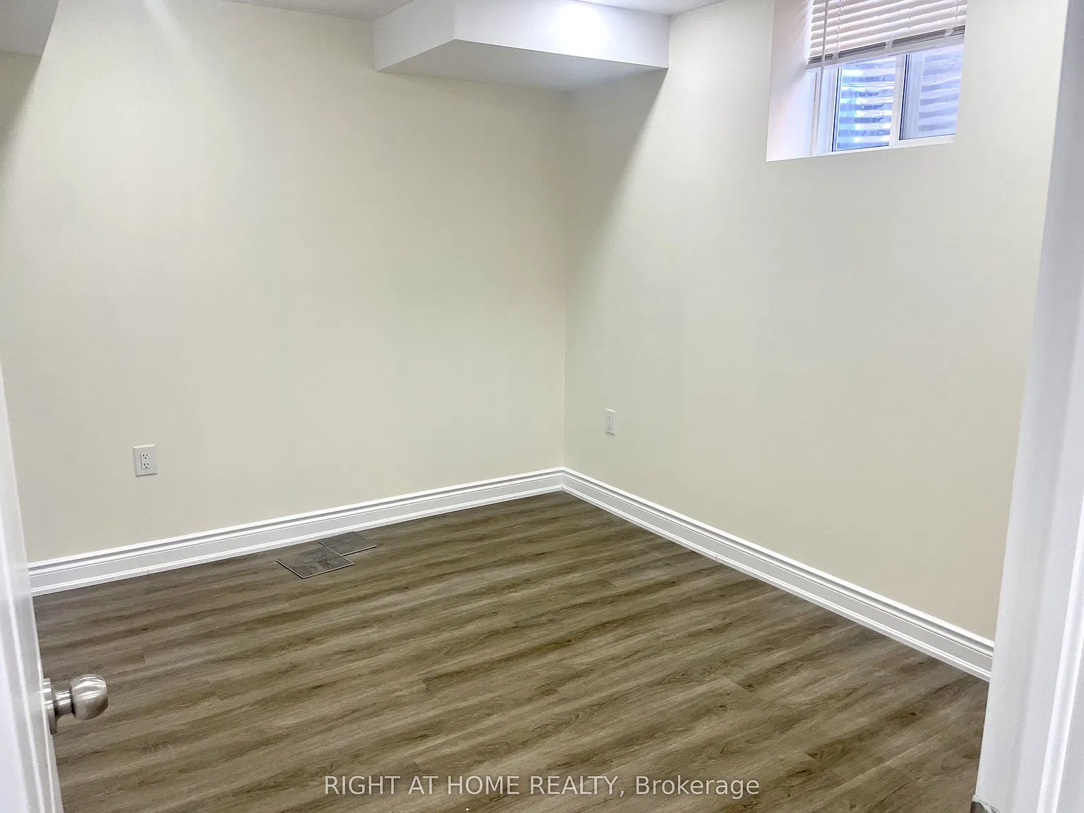 2 bed, $1,700 — Photo 3