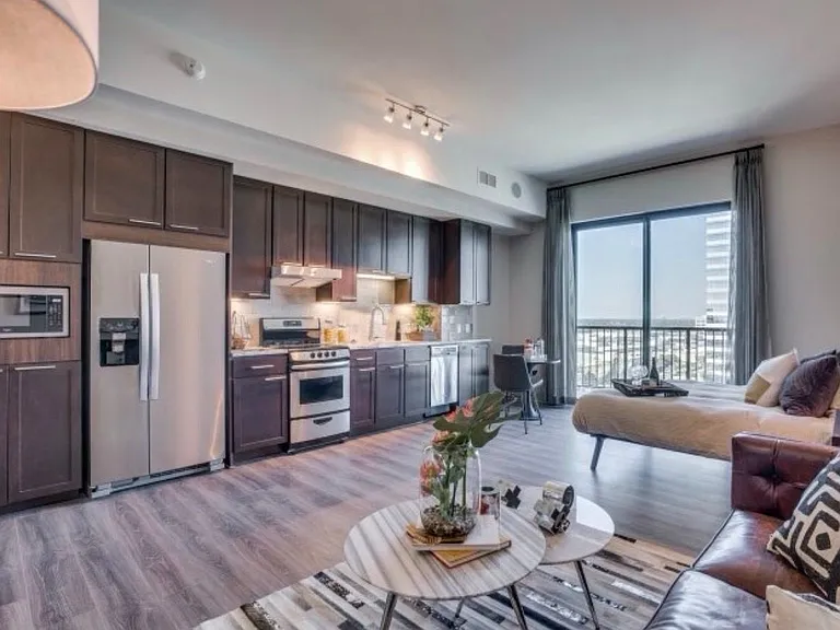 9787 Katy Fwy #1605 — Photo 10