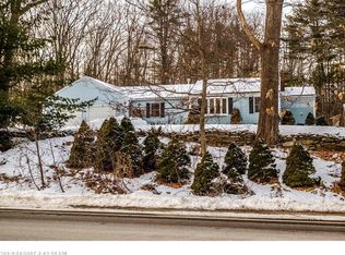 72 Middle Rd, Cumberland, ME 04021