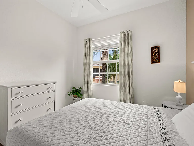 8641 Piazza Del Lago Cir #201 — Photo 11