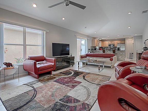 5th image of 17044 SE 75th Wickson Ct