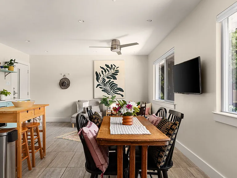 1208 Enfield Rd #204A — Photo 8