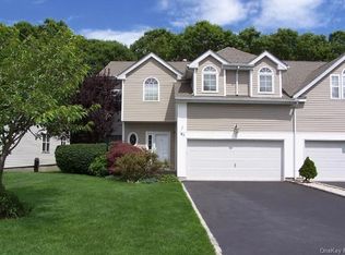 63 Sunflower Ridge Rd, South Setauket, NY 11720