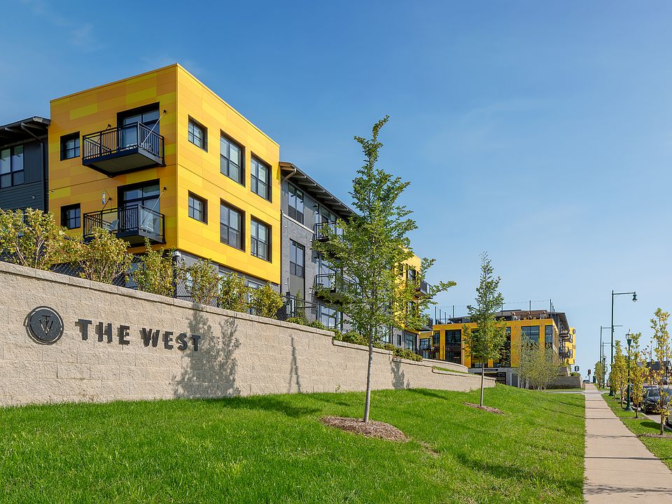 The West Living_sidewalk