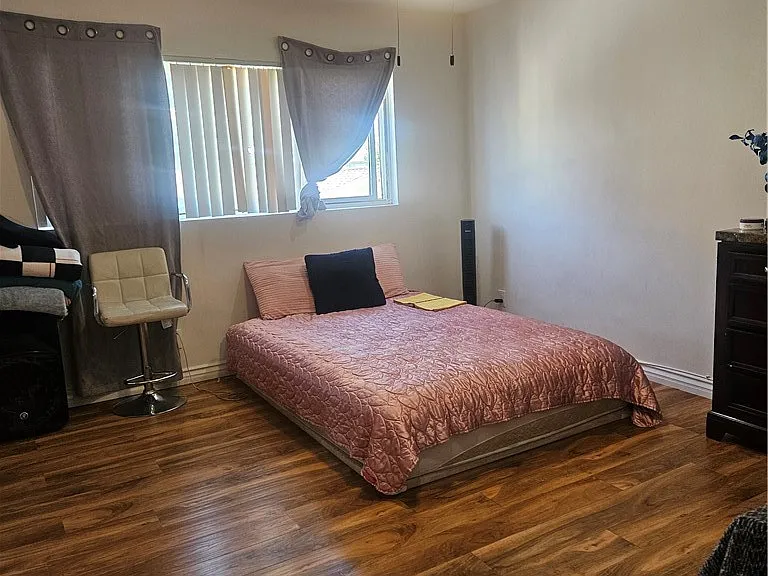 2546 E Park Ln — Photo 10