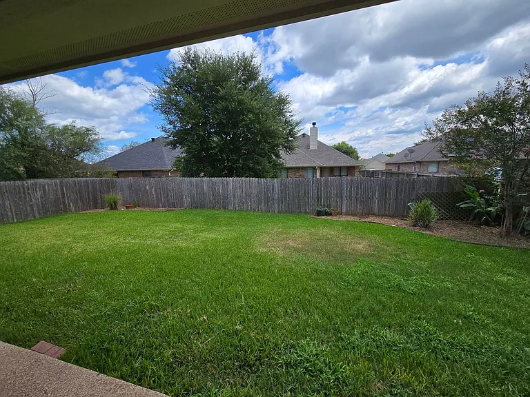 806 Dove Landing Ave — Photo 3