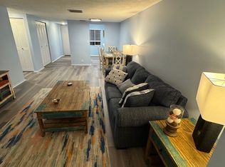 2060 Marilyn St APT 202, Clearwater, FL 33765