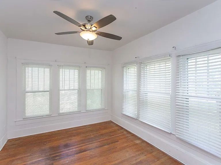 1710 Pearl Ave — Photo 11