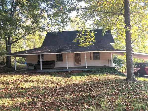 109 Toccoa Hwy, Westminster, SC 29693