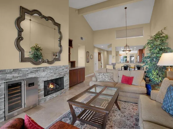 38380 Crocus Ln, Palm Desert, CA 92211