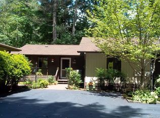 346 Surrey Ln #B, Brevard, NC 28712