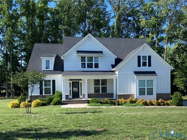 11730 Riverboat Dr, Chester, VA 23836