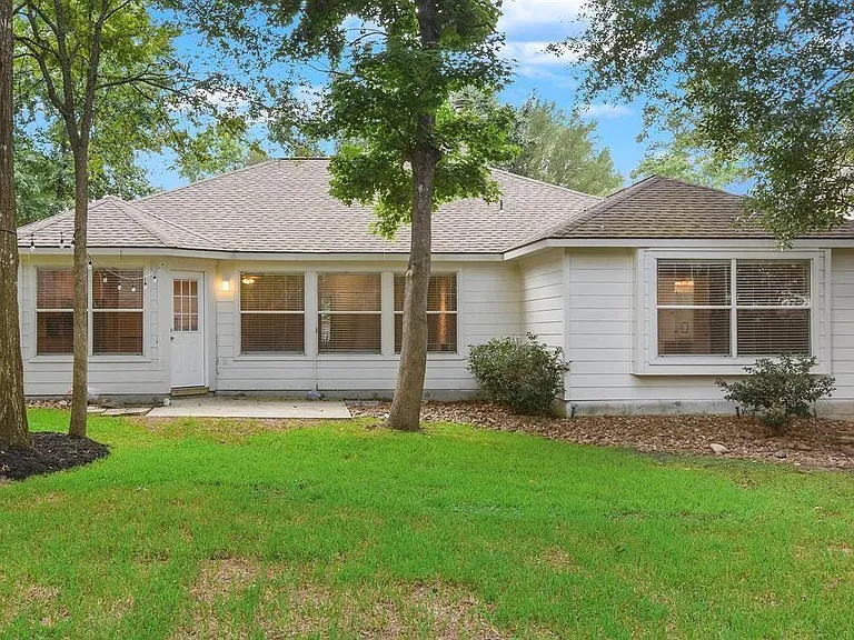 74 S Wynnoak Cir — Photo 3