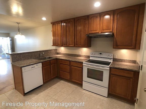 4th image of 640 Grand Fir Ave APT 3