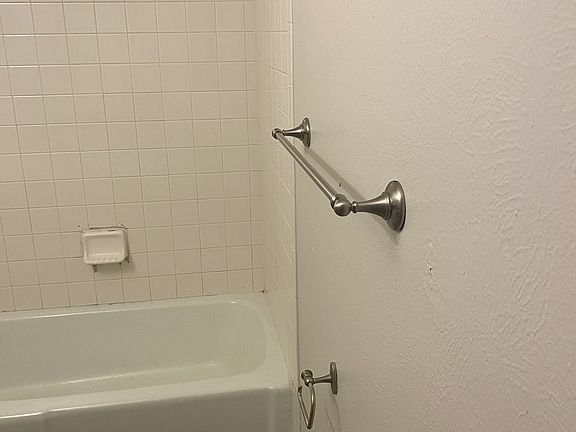 5th image of 1309 S Chambers Cir Unit D