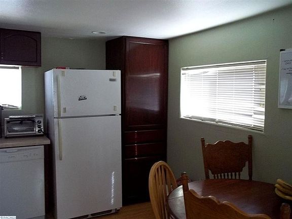 4th image of 1023 Willard Ave