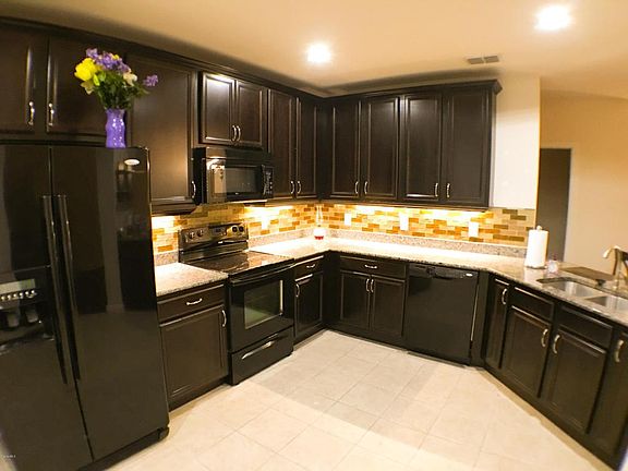 3rd image of 139 Montecito Dr