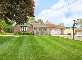 1619 Sharon Rd, Streator, IL 61364