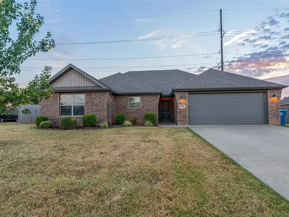1906 SW Ashbury St, Bentonville, AR 72713