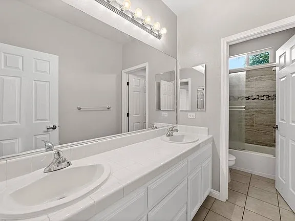 727 Talbot Ct — Photo 11