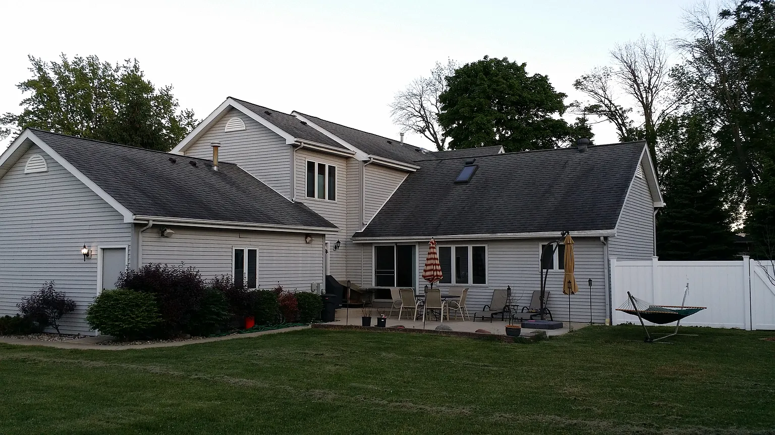 240 N Lee St photo 1