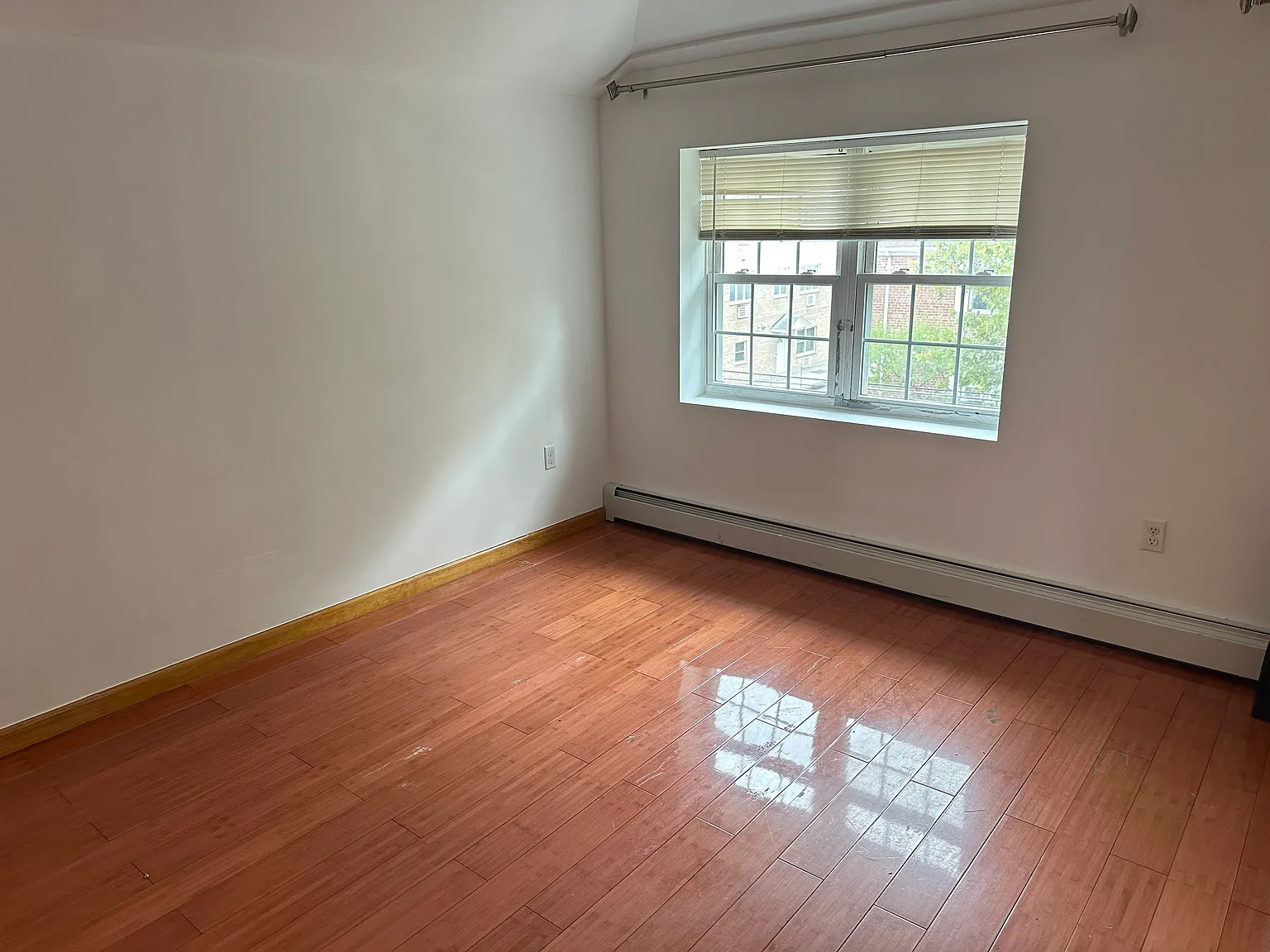 2 bed, 1200 sqft, $2,650 — Photo 3