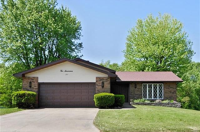 1st image of 217 Riverwoods Cv