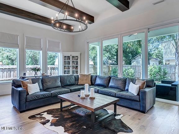 3rd image of 17 Claridge Ct