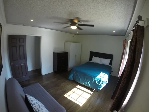 (undisclosed Address), Lakewood, CA 90712