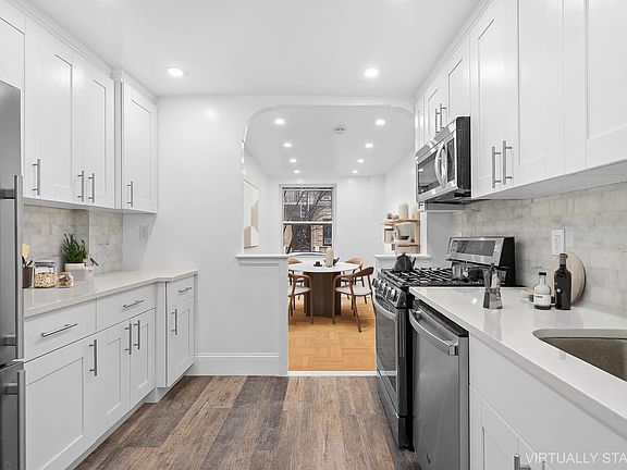 2nd image of 161 E 91st St APT 1E