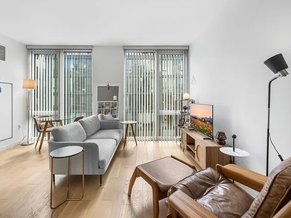 540 W 49th St APT 509N, New York, NY 10019